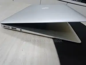 MacBook Air 2017 Ram 8gb Ssd 128gb 5hours+++ battery ack up fully fresh