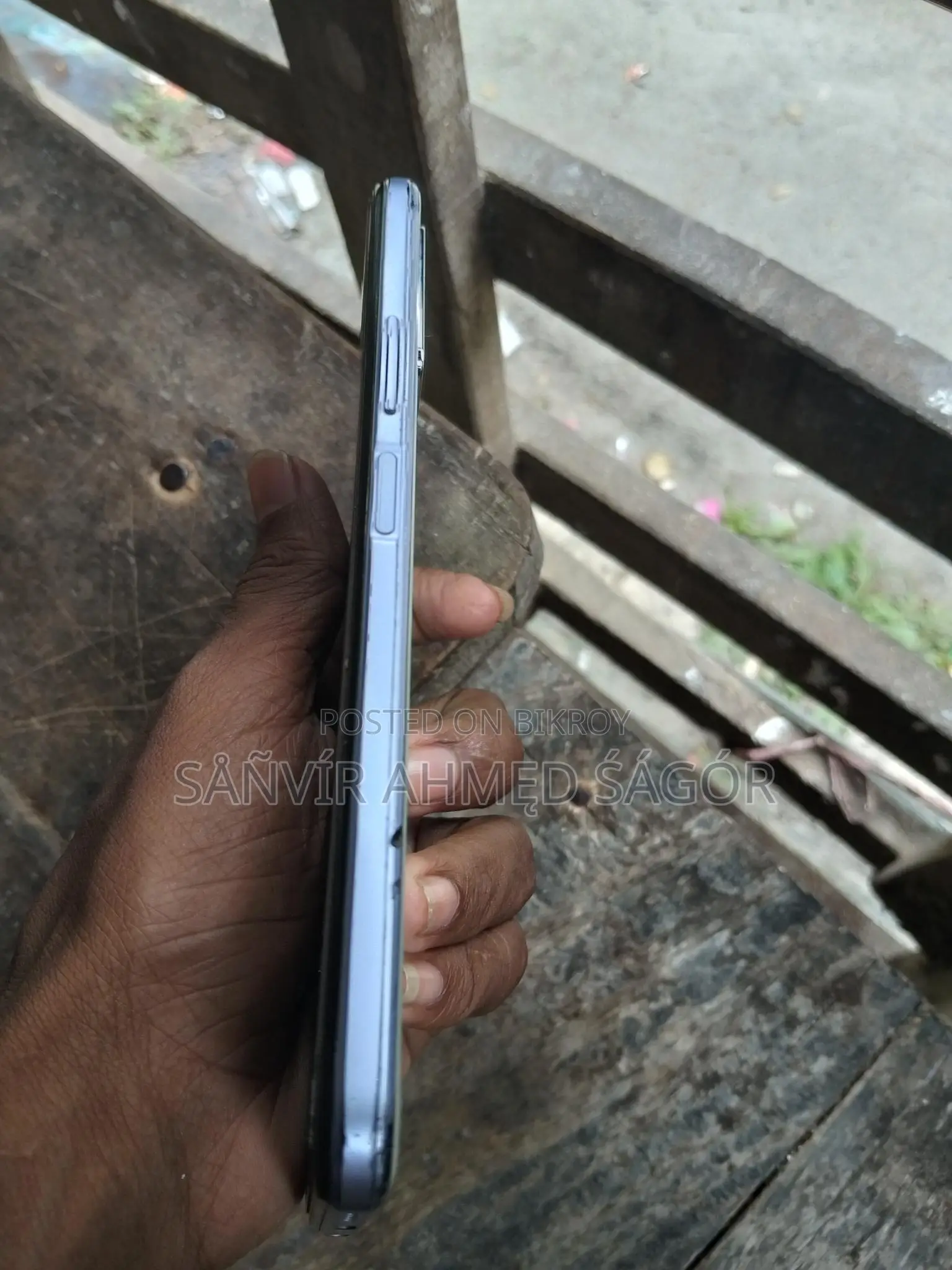 Vivo Y21T . (Used)