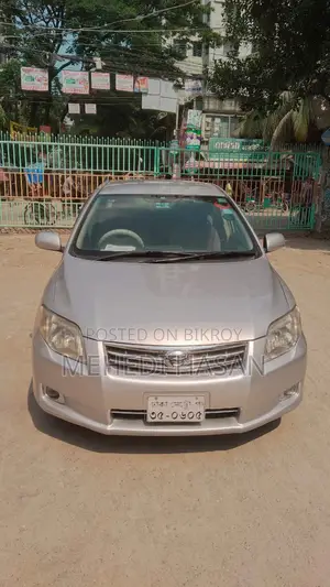 Toyota Axio . 2010