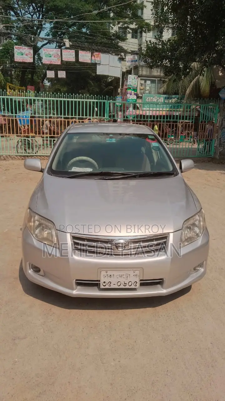 Toyota Axio . 2010