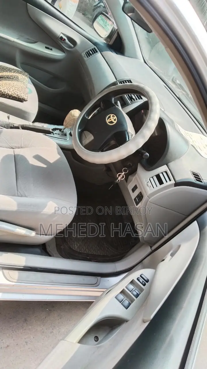 Toyota Axio . 2010