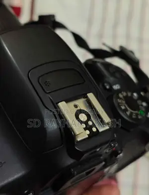 Canon 700D