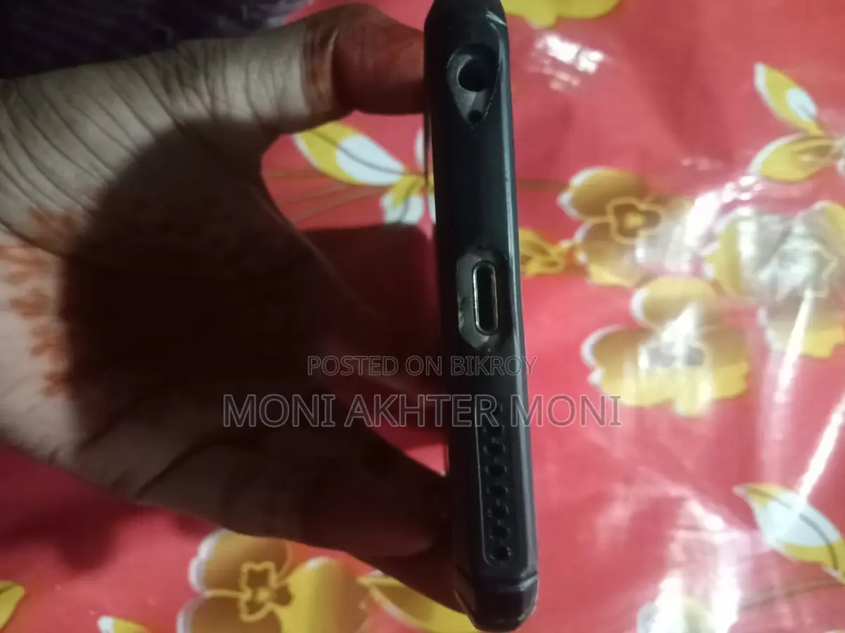 Apple iPhone 6S Plus . (Used)