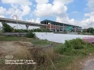 Lake View, plot for sale near 60' road metro station