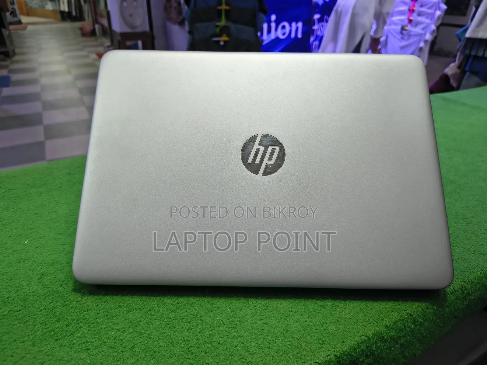 HP core i5 6gen: Elitbook 840 g3 (8gb ram, 256gb ssd)