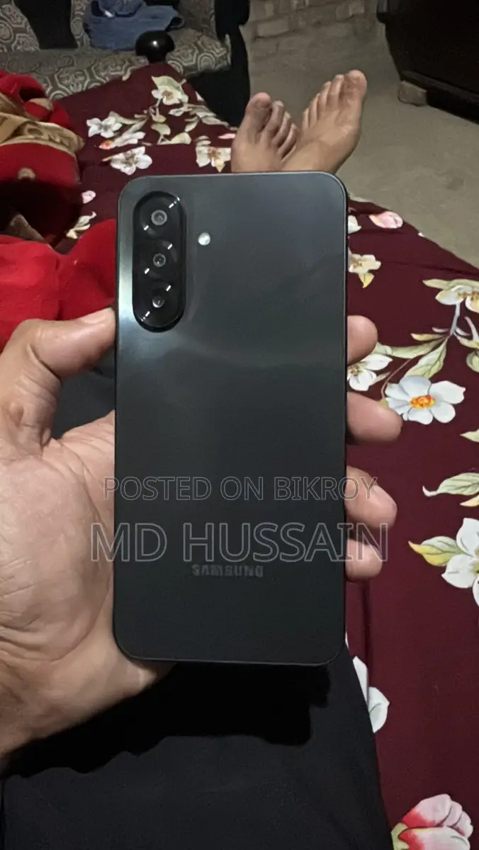Samsung Galaxy A17 . (Used)