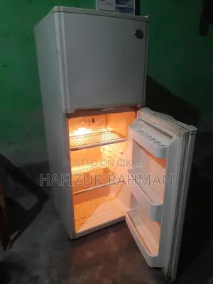 সম্পূর্ণ রানিং ফ্রিজ বিক্রি হবে