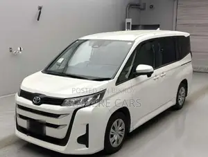 Toyota Noah X HYB PUSH 2DR POWER 2022