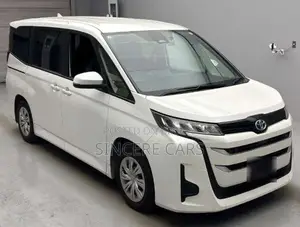 Toyota Noah X HYB PUSH 2DR POWER 2022