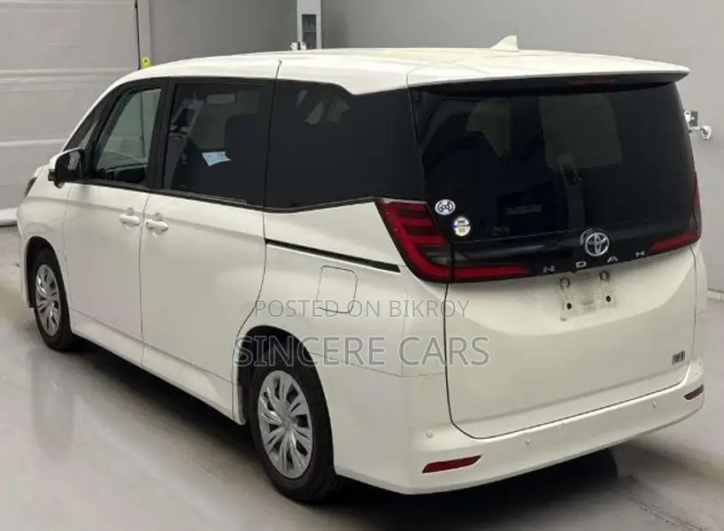 Toyota Noah X HYB PUSH 2DR POWER 2022