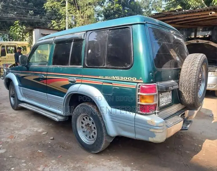 Mitsubishi Pajero V6 1996 Model 7-Seater