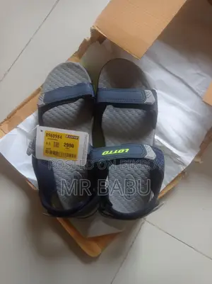 Lotto Sandal Size: 43