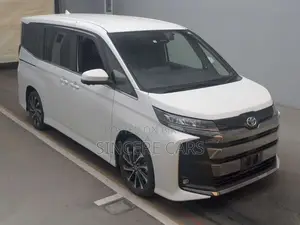Toyota Noah SZ HYB 4POINT 360cam 2022