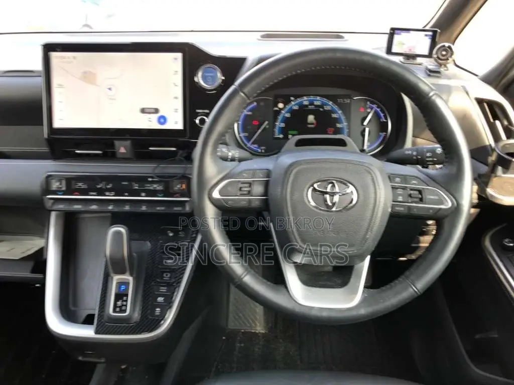 Toyota Noah SZ HYB 4POINT 360cam 2022