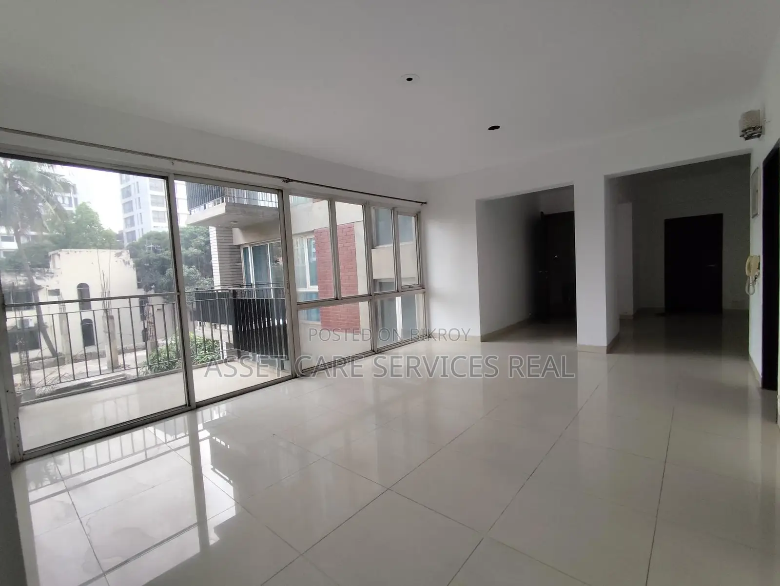 3Bed Un-Furnished Exclusive Apartment Rent In Baridhara Diplomatic Zone