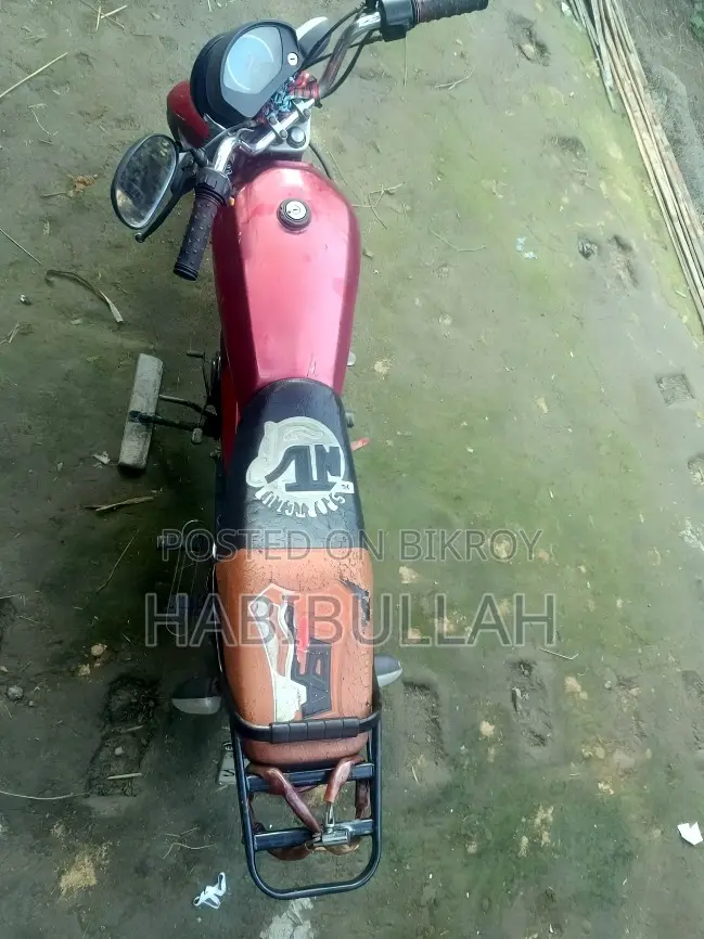 Bajaj Cub 2017