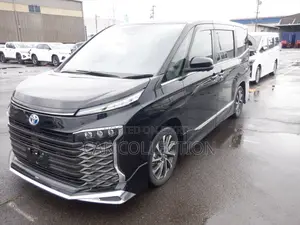 Toyota Voxy S-Z 2023