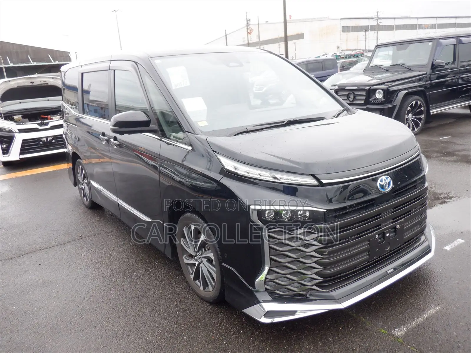 Toyota Voxy S-Z 2023
