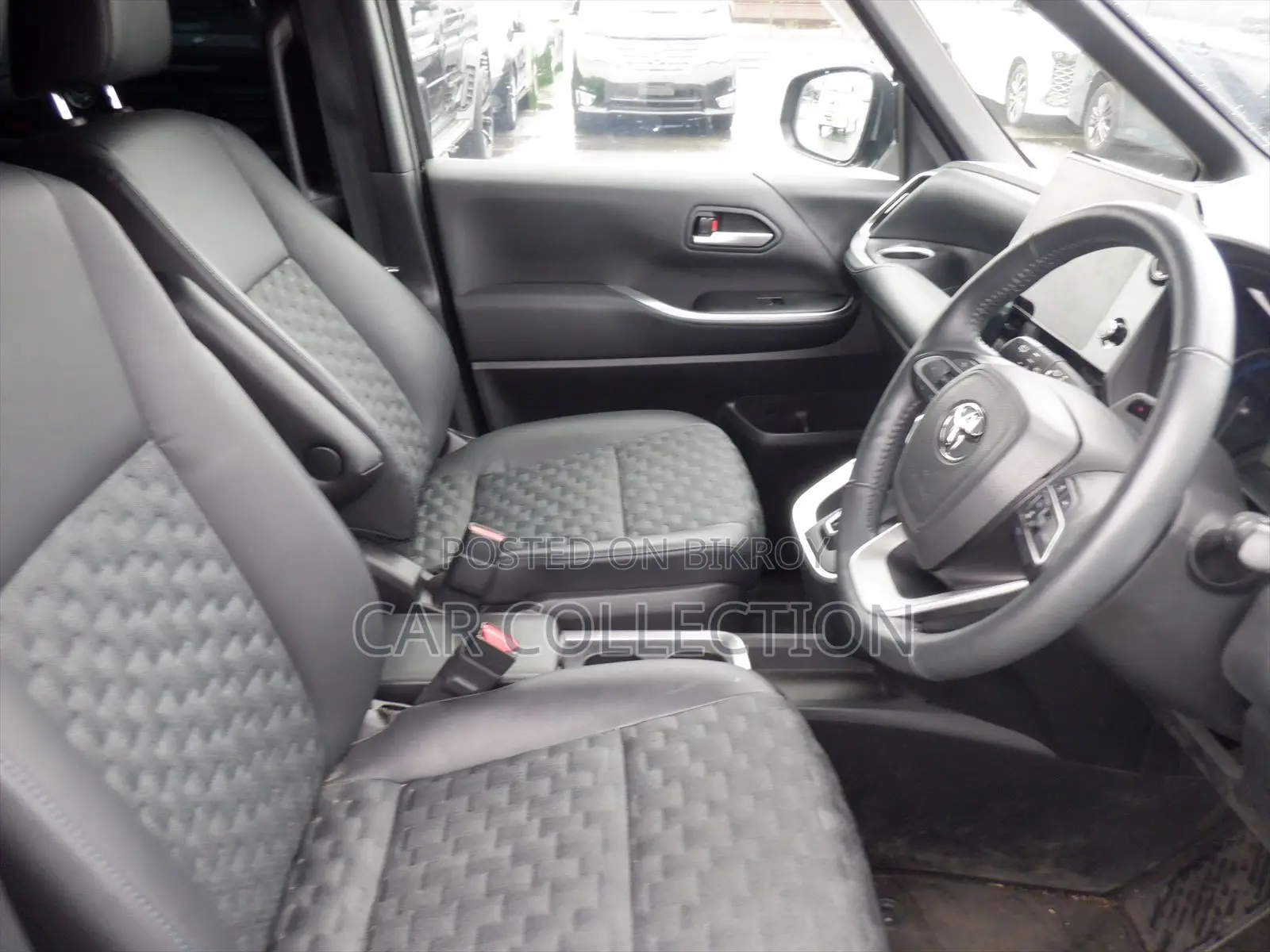 Toyota Voxy S-Z 2023