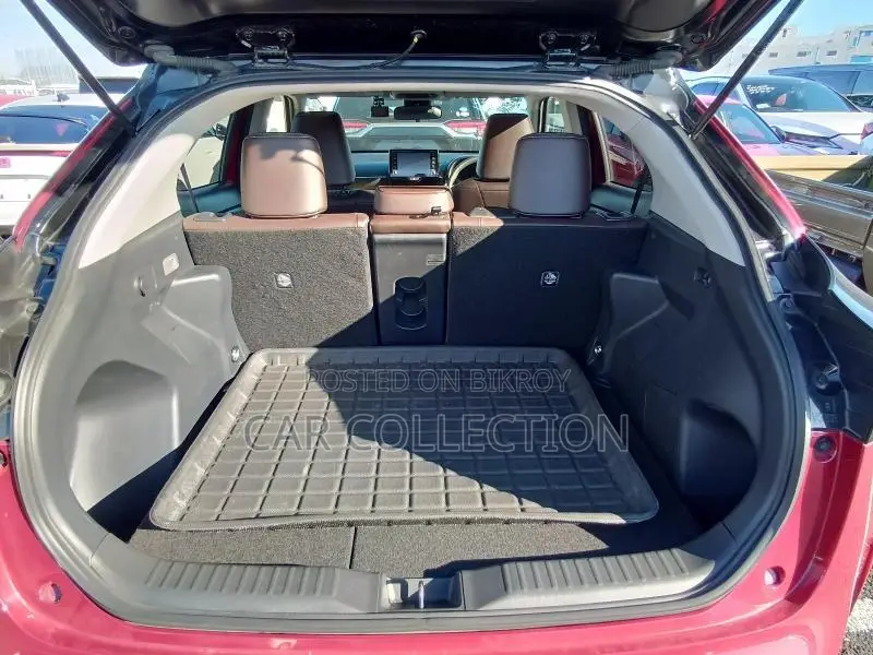 Toyota Yaris Cross Z 2 Ton 2021