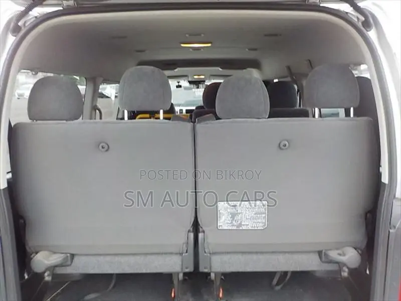 Toyota Hiace Grand Cabin Silver 2020
