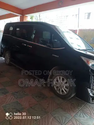 Toyota Noah 2017