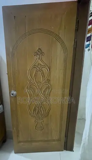 সেগুন কাঠের দরজা