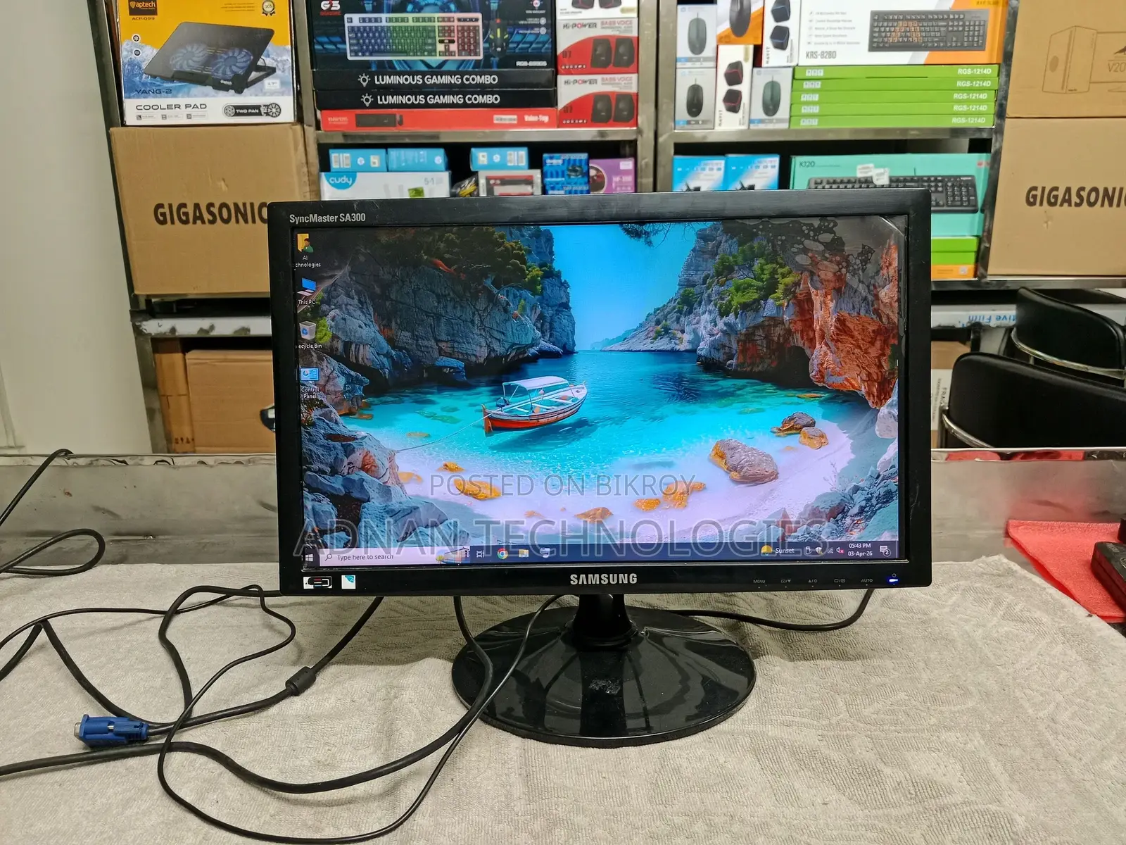 Samsung SA300 – 19” HD LED Wide Screen Monitor