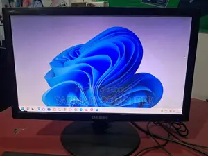 ১৯" এলইডি মনিটর