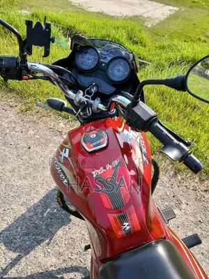 Bajaj Discover 100 2019 Red