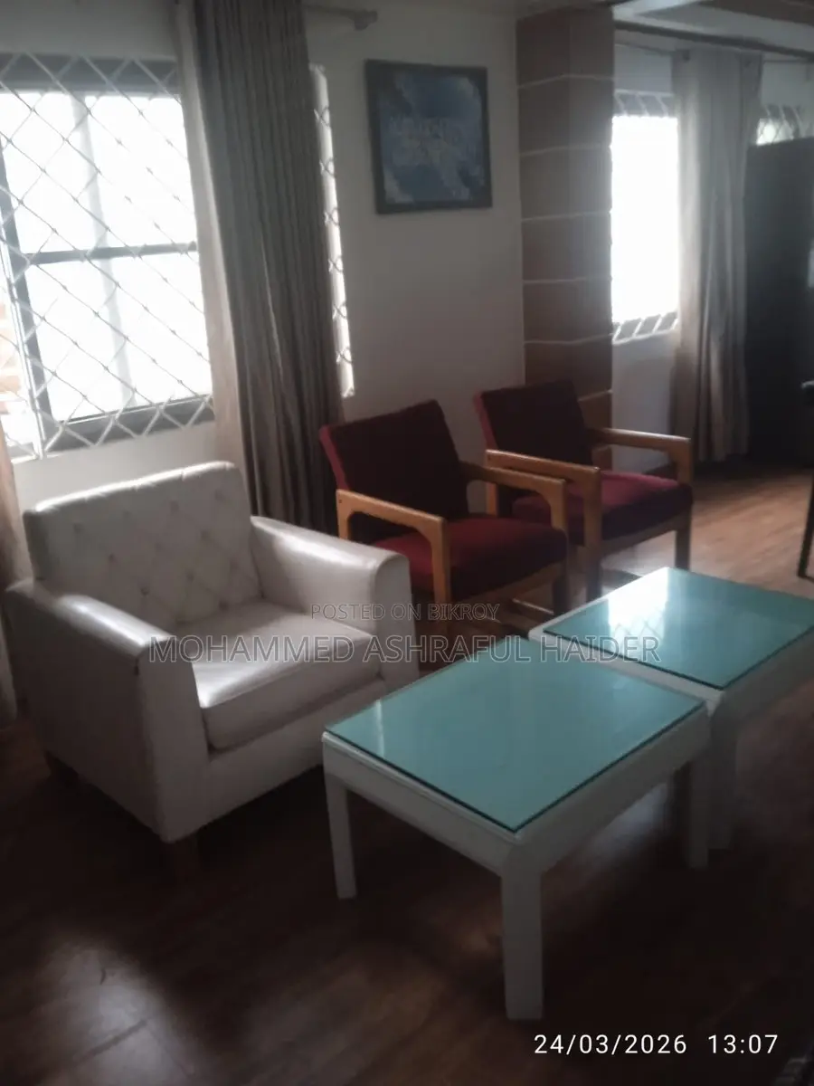 Full Furnished Exclusive at 3rd Floor