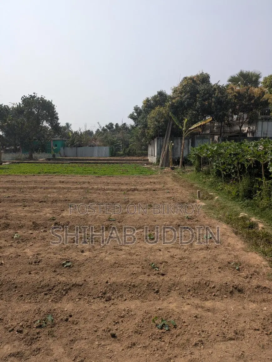 জমি বিক্রি হবে।
