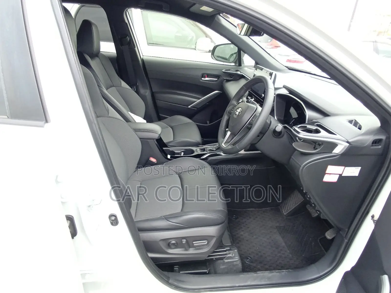 Toyota Corolla Cross Z LEATHER HARDTOP 2022