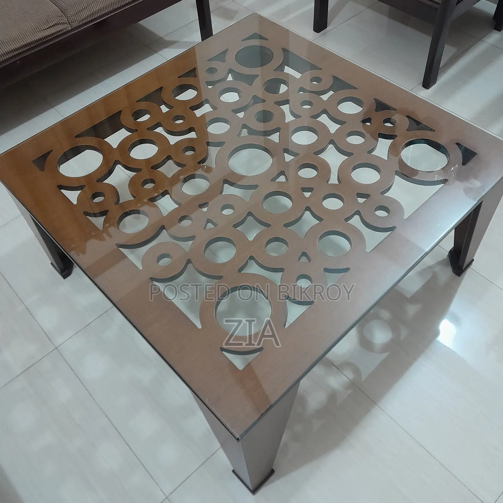 হাতিল সেন্টার টেবিল (ব্যবহৃত)