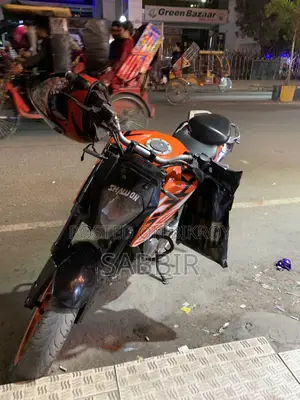 KTM Duke 125 2019 Orange