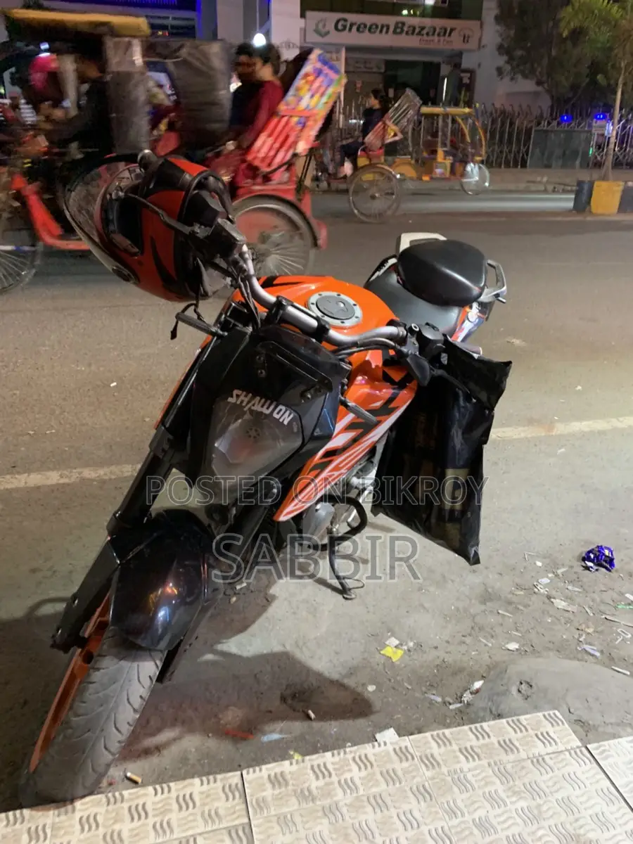 KTM Duke 125 2019 Orange