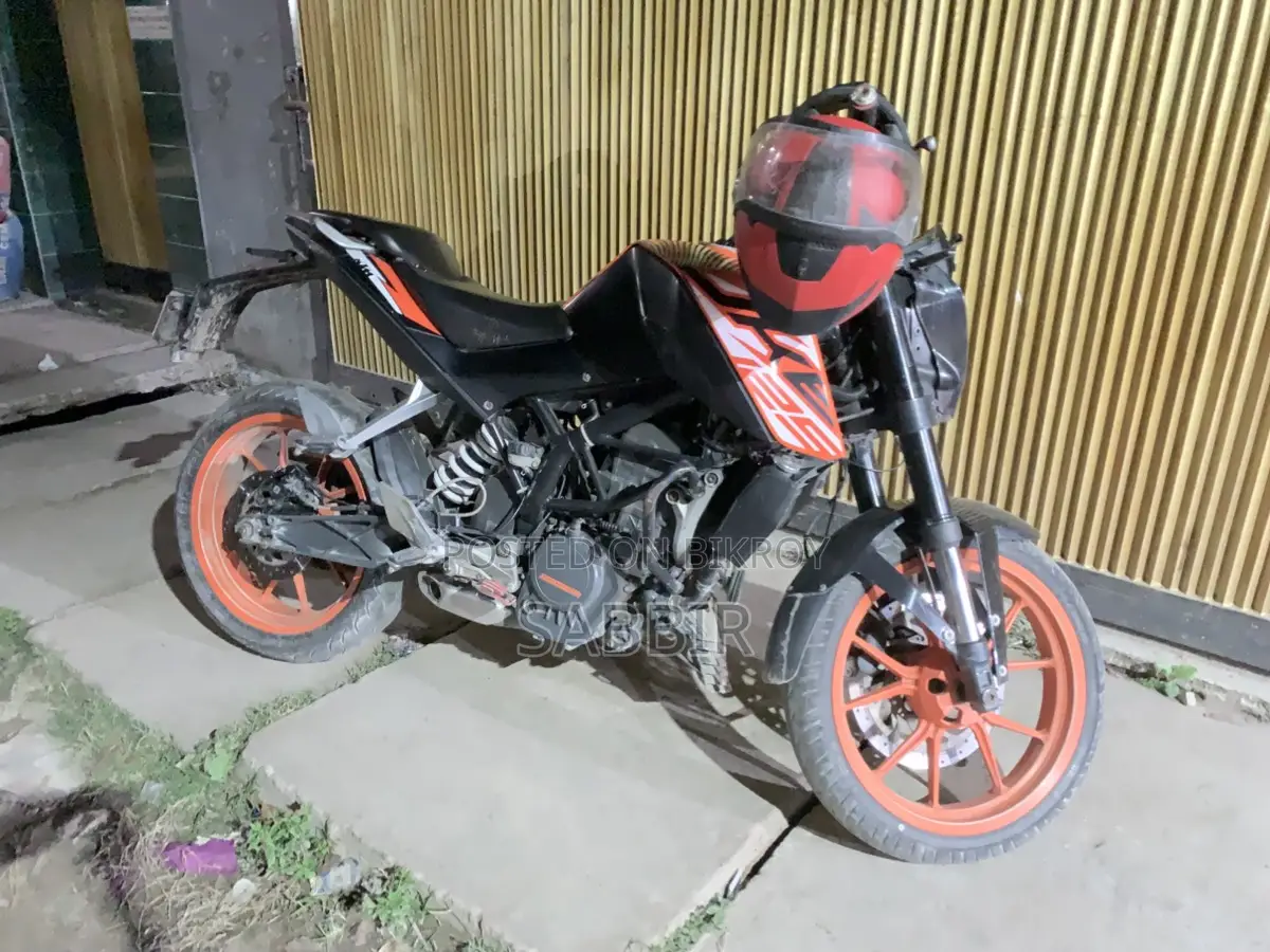 KTM Duke 125 2019 Orange