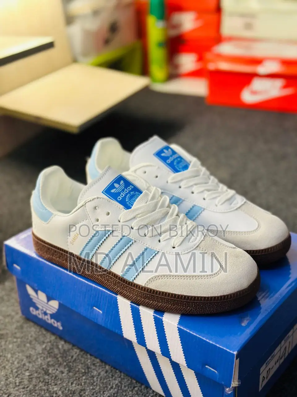 Sneakers