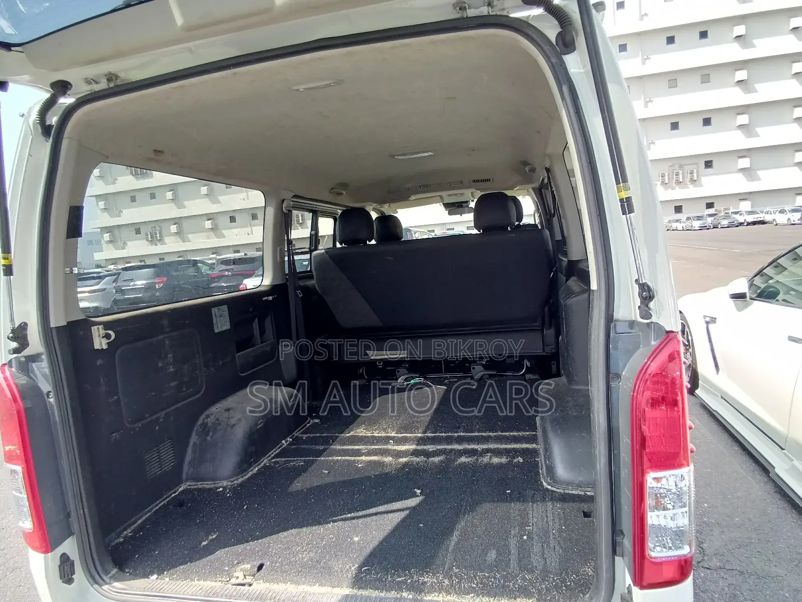 Toyota Hiace Super GL Pearl Color 2020