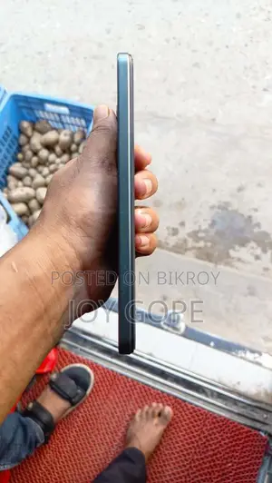 Vivo Y17s . (Used)