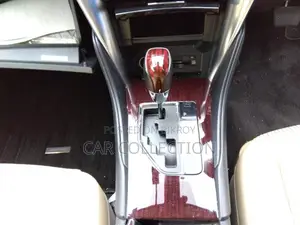 Toyota Premio 2020