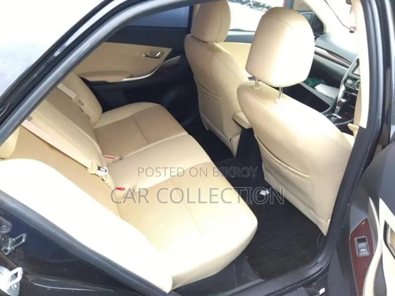 Toyota Premio 2020