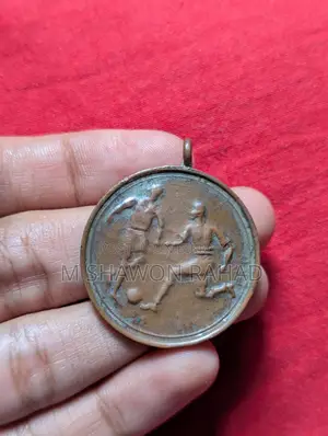 ভিনটেজ ব্রোঞ্জ পেন্ডেন্ট (গ্রিক/রোমান অনুপ্রাণিত ডিজাইন)