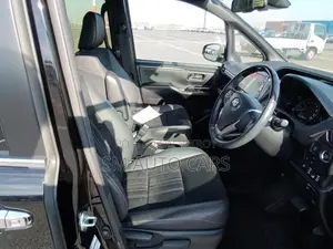 Toyota Esquire Petrol Gi Premium 2021