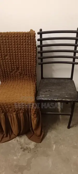 ডাইনিং টেবিলের চেয়ার