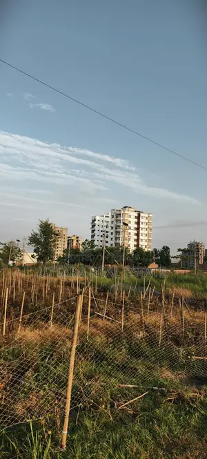 উত্তরা ১৬ নং সেক্টরে ৫ কাঠার প্লট বিক্রি হবে ৩৪ ফিট রোডে দক্ষিণ মুখী