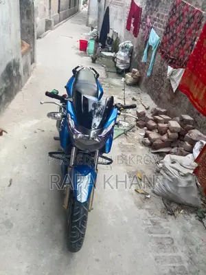 TVS APACHE RTR 150 . 2017