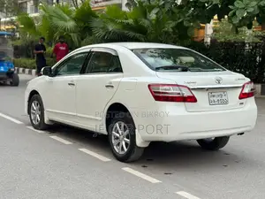 Toyota Premio G Superior Octane 2012