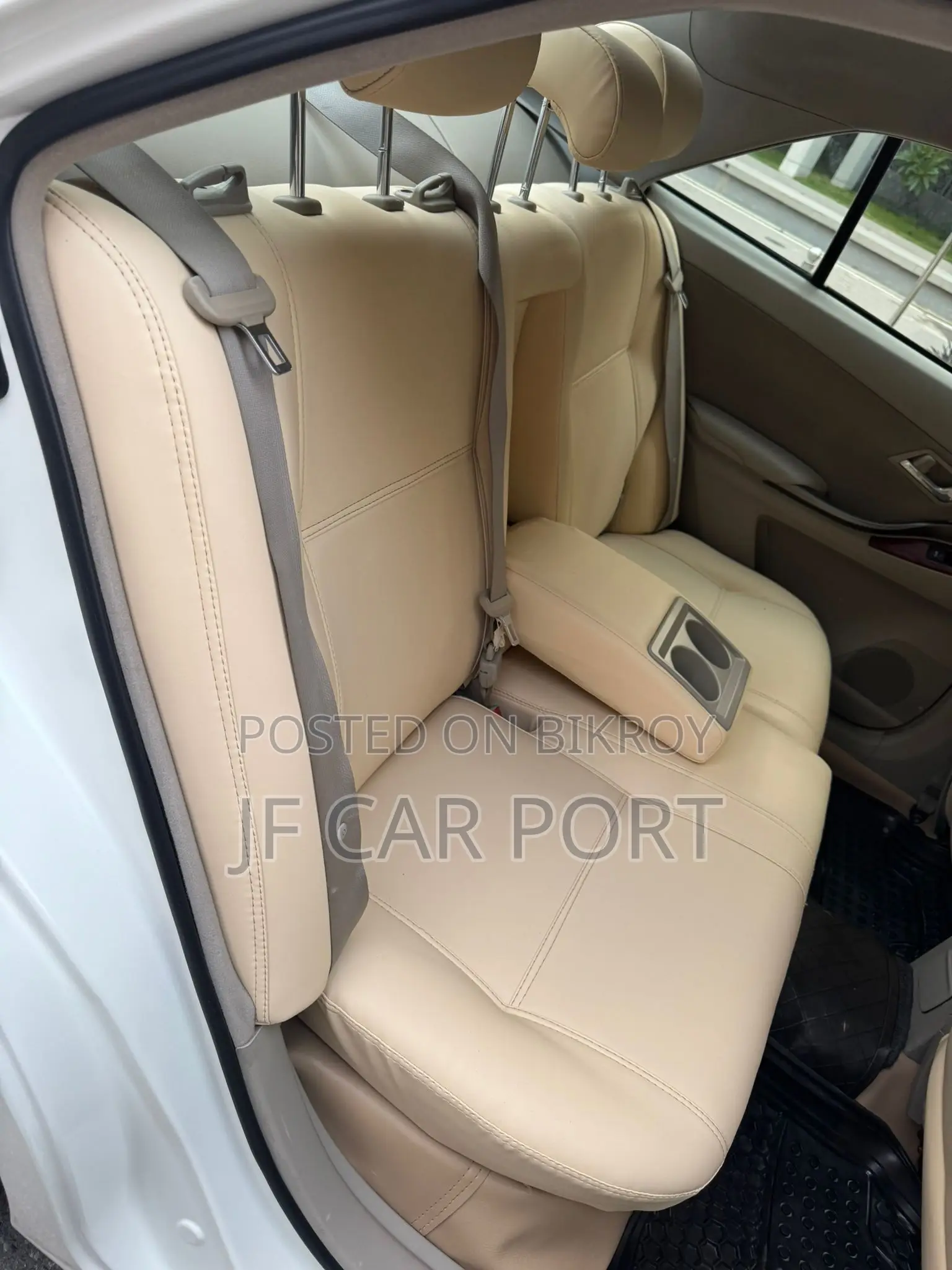 Toyota Premio G Superior Octane 2012