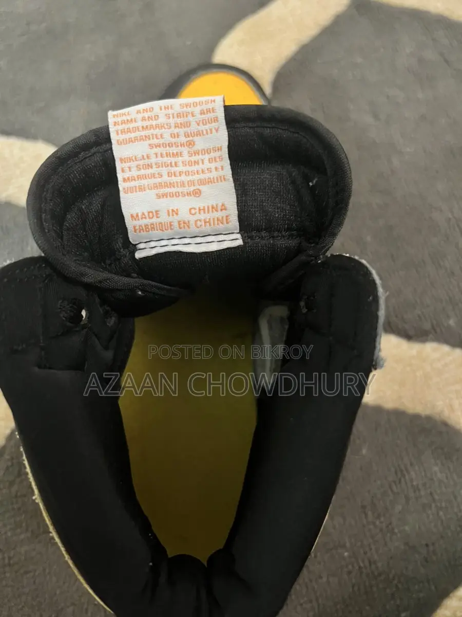 Air Jordan 1 High Taxi